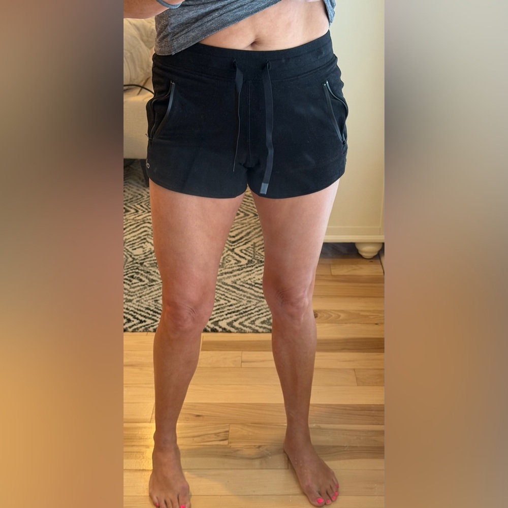ALO yoga black cotton shorts! Size XS! - Picture 2 of 5